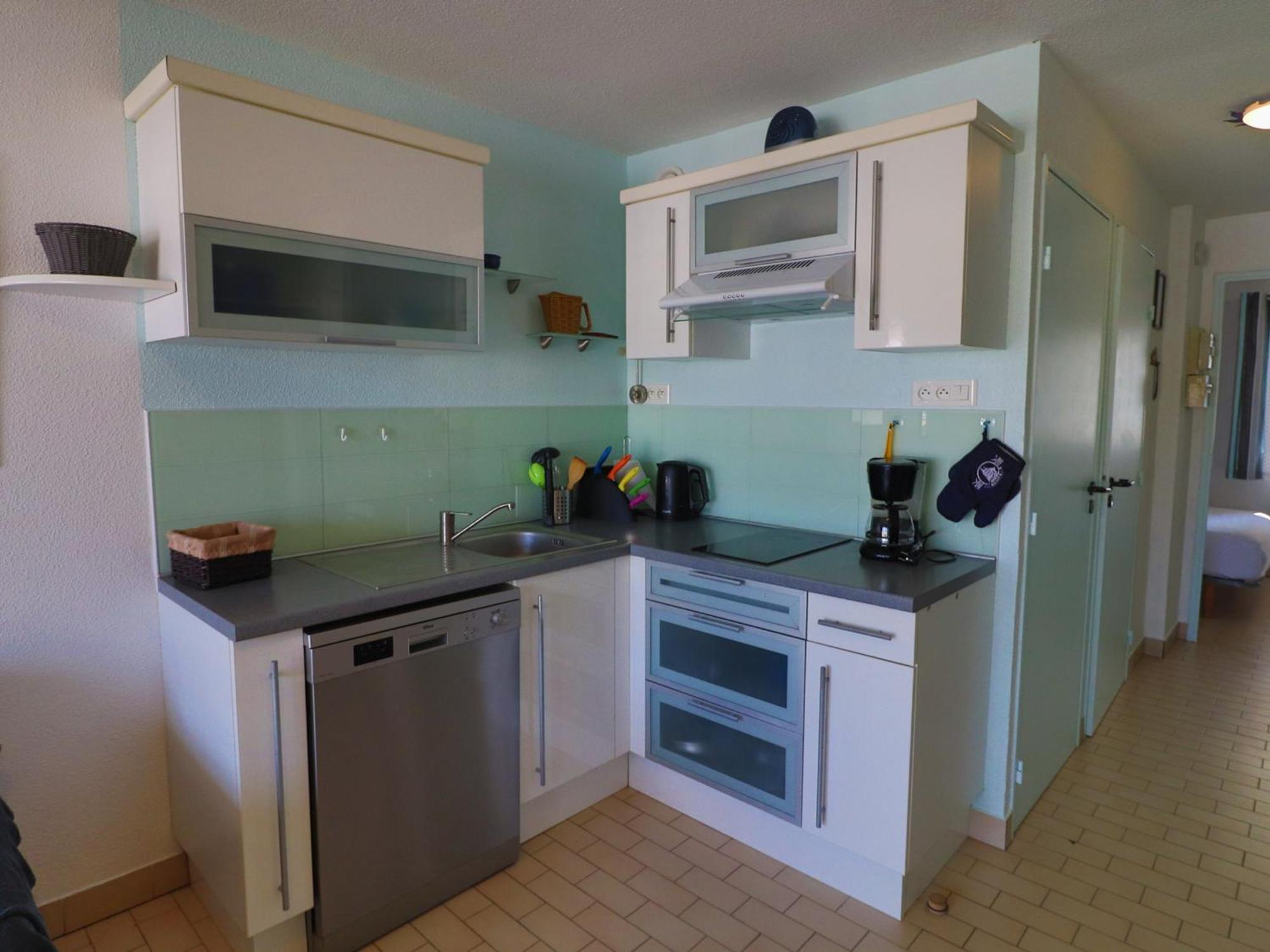 Appartement Sète, 2 Pièces, 4 Personnes - Fr-1-472-131 Sète
